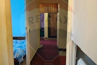 Apartament cu 3 camere decomandat în Micro 17