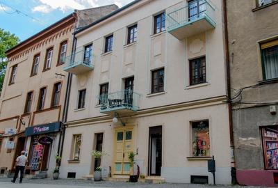 Apartament cu 2 camere decomandat în Ultracentral