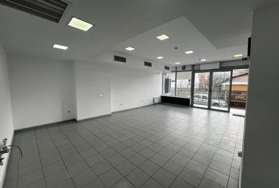 Spațiu comercial, de 76 mp, în Central - 2