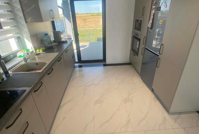 Casă cu 4 camere decomandat cu Teren 550 Mp în Lucian Blaga
