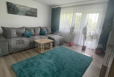 Apartament cu 2 camere decomandat, mobilat în Câmpia Turzii