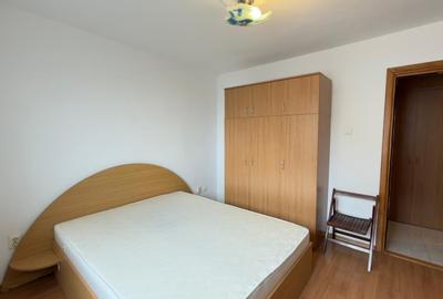 Apartament cu 2 camere decomandat, mobilat în Micro 21