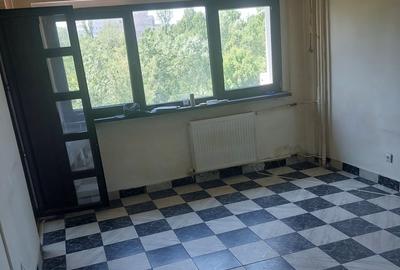 Apartament semidecomandat în Colentina - 2