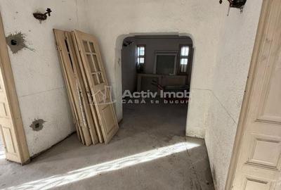 Casă cu 3 camere cu Teren 900 Mp în Central - 3