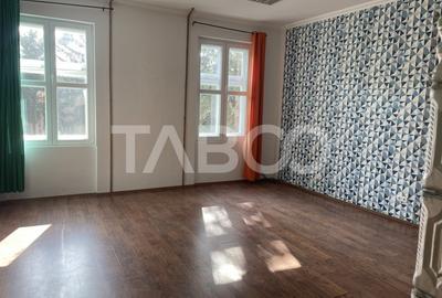 Spațiu comercial, de 100 mp, în Ultracentral