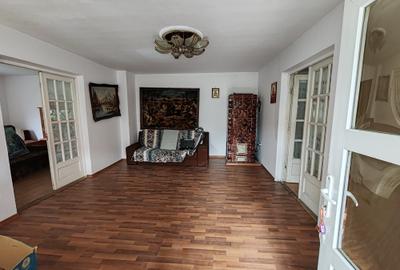 Apartament cu 6 camere decomandat, mobilat în Central - 4