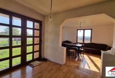 Casă cu 5 camere cu Teren 2220 Mp în Cionchești - 4