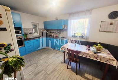 Casă cu 4 camere cu Teren 250 Mp în Central - 1