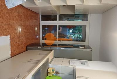 Apartament cu 4 camere semidecomandat, mobilat în Gorjului