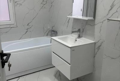 Apartament cu 3 camere decomandat în Girocului - 1
