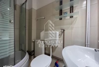 Apartament cu 4 camere în Romanilor
