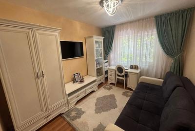 Apartament cu 3 camere decomandat în Rogerius - 4