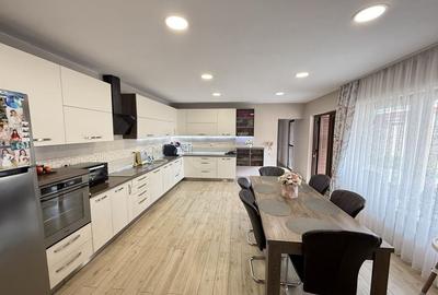 Casă cu 4 camere în Iosia - 2