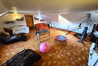 Casă individuală cu 9 camere cu Teren 2100 Mp în Periferie - 26