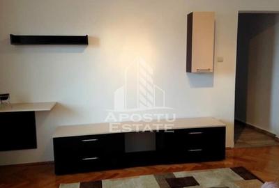 Apartament cu 2 camere semidecomandat, mobilat în Dacia