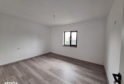 Casă cu 4 camere cu Teren 400 Mp în Hemeiuș - 7