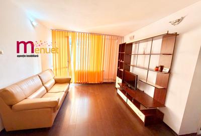 Apartament cu 2 camere semidecomandat în Piața Veche