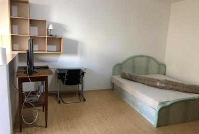 Garsonieră nedecomandată în Titulescu - 2