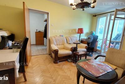 Apartament cu 4 camere semidecomandat în Titan