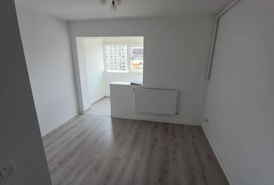 Apartament cu 2 camere semidecomandat în Titan
