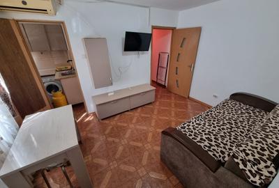 Apartament cu 2 camere semidecomandat, mobilat în Tomis Nord