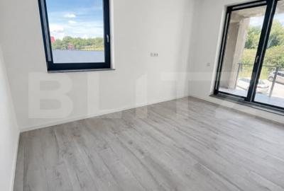 Apartament cu 3 camere semidecomandat în Centura - 5