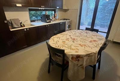 Casă cu 5 camere cu Teren 620 Mp în Trivale - 1