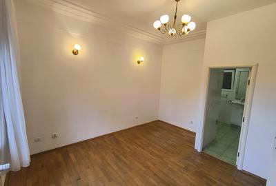Casă cu Teren 60 Mp în Central - 12