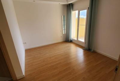 Apartament cu 3 camere în Ștefăneștii de Jos - 10