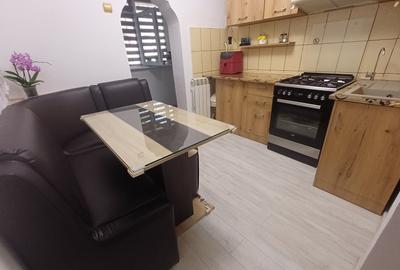 Apartament cu 2 camere decomandat în E3 - 5