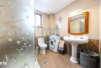Casă cu 5 camere cu Canalizare în Borhanci