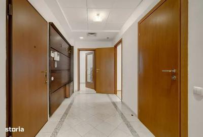 Apartament cu 3 camere, mobilat în Primăverii