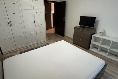 Casă cu 2 camere decomandat în Central - 2