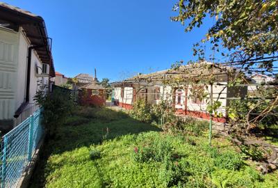 Casă individuală cu 3 camere cu Canalizare în Central - 2