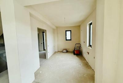 Duplex cu 5 camere cu Canalizare în Florești - 16