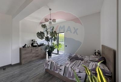 Duplex cu 12 camere cu Teren 1101 Mp în Rădaia - 15