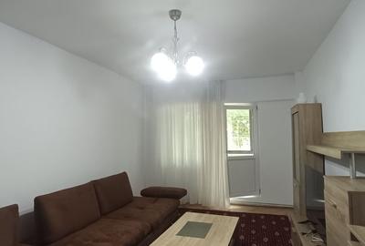 Apartament cu 2 camere decomandat în Calea București - 4