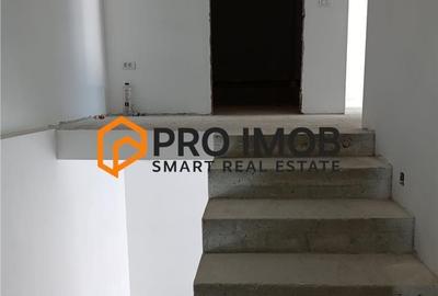 Casă cu 4 camere decomandat în Căpățânești