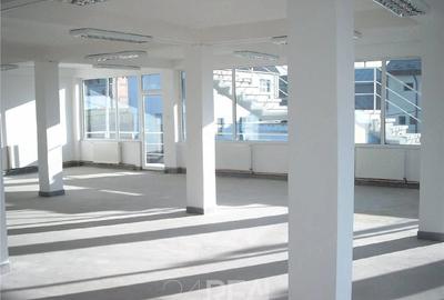 Spațiu comercial, în Războieni