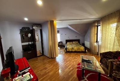 Garsonieră decomandată în Central - 7