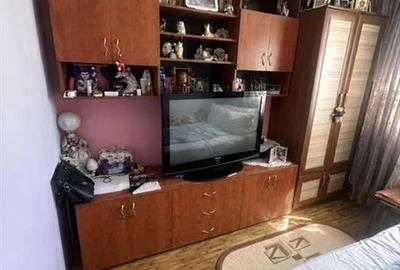 Apartament cu 2 camere semidecomandat în Florilor - 3