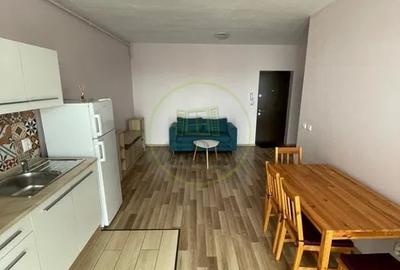 Apartament cu 2 camere semidecomandat, mobilat în Lazaret