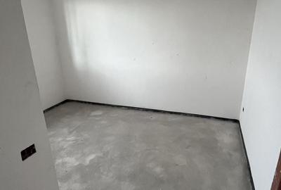 Casă cu 3 camere în Sântandrei