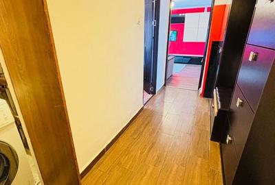 Apartament cu 2 camere decomandat, mobilat în Delfinariu
