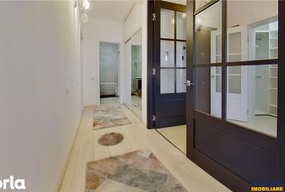Apartament cu 3 camere decomandat în Tractorul - 2
