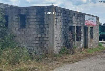 Casă cu 4 camere cu Teren 330 Mp în Băcia - 1