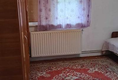 Apartament cu 3 camere decomandat în Central - 1