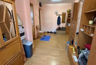 Apartament cu 3 camere decomandat în Central - 3