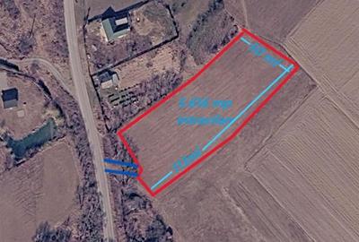 Teren intravilan de 5616 mp, în Secuieni
