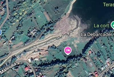 Teren de 700 mp, în Ceahlău - 1